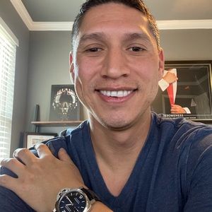 Meet your Posher, Derek